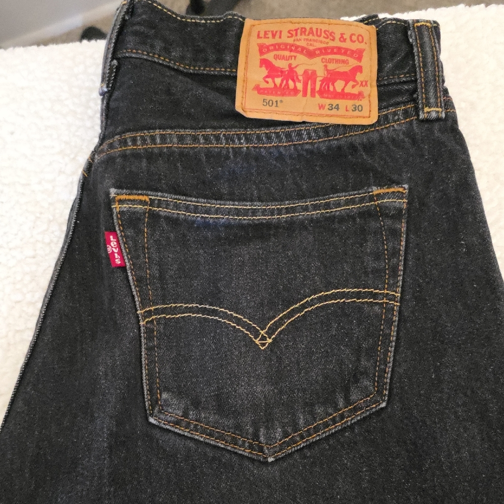 Levi's Dark Denim Jeans with Red Tab SIZE 34X30
